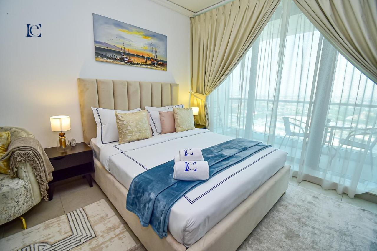 Brand New Studio Apt - Near Jlt Metro Dubai Luaran gambar