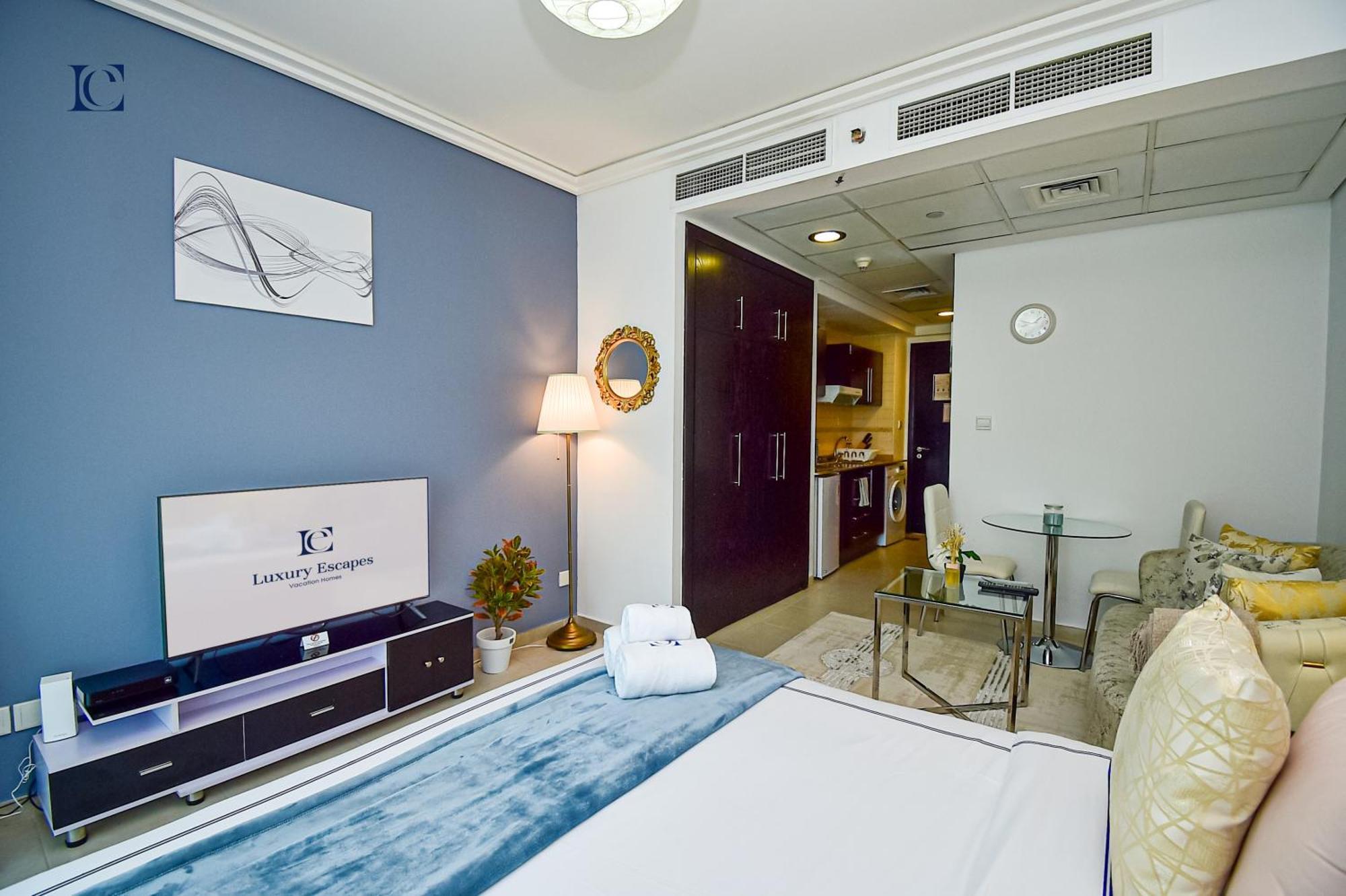 Brand New Studio Apt - Near Jlt Metro Dubai Luaran gambar